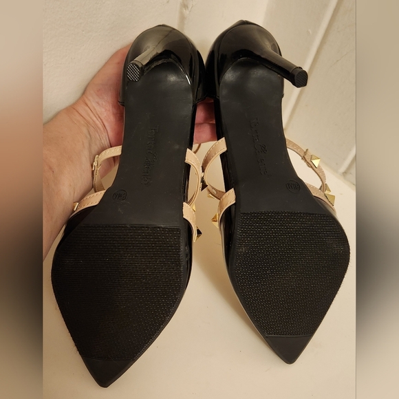 NWOT Torta Caliente Amica Pumps - Picture 4 of 6